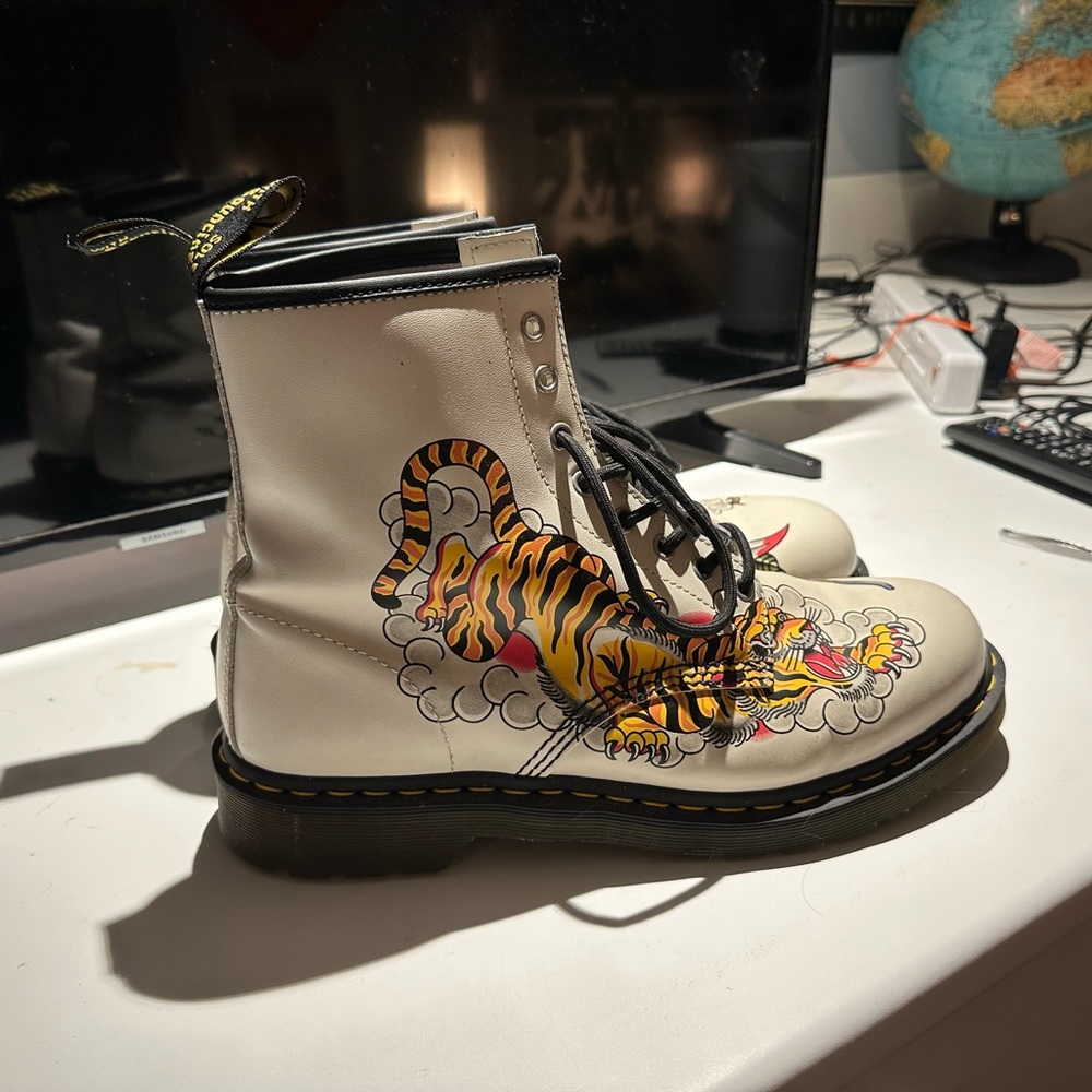 Doc Martens tattoo Boots